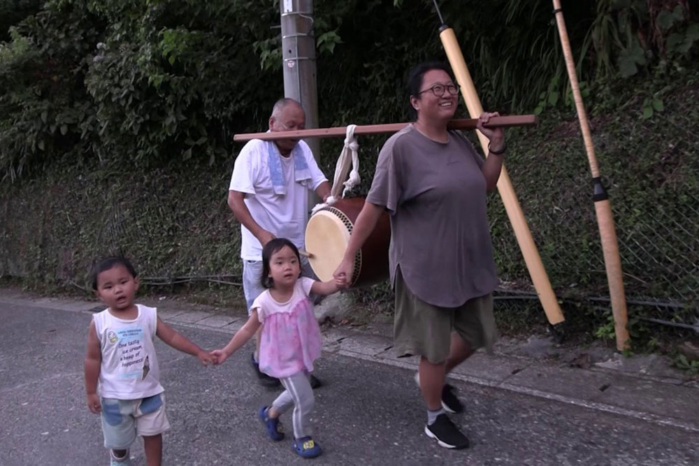 明神講の触れ太鼓