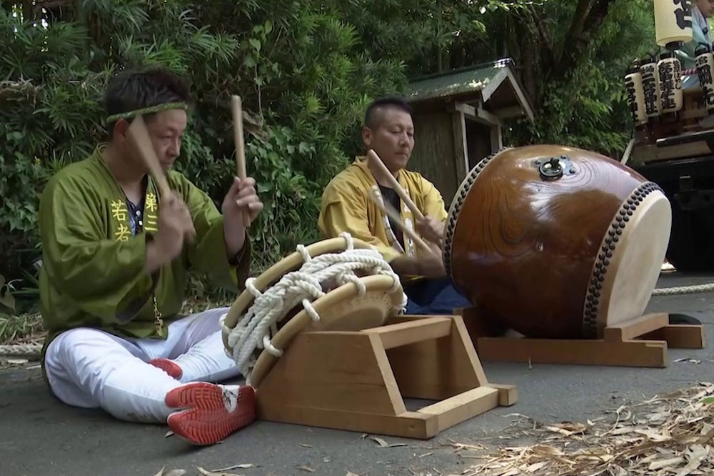 担ぎ棒に晒を巻く