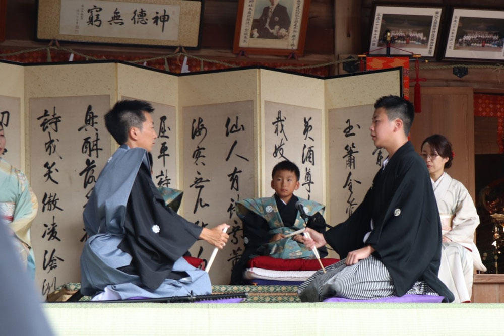 口上を述べあう