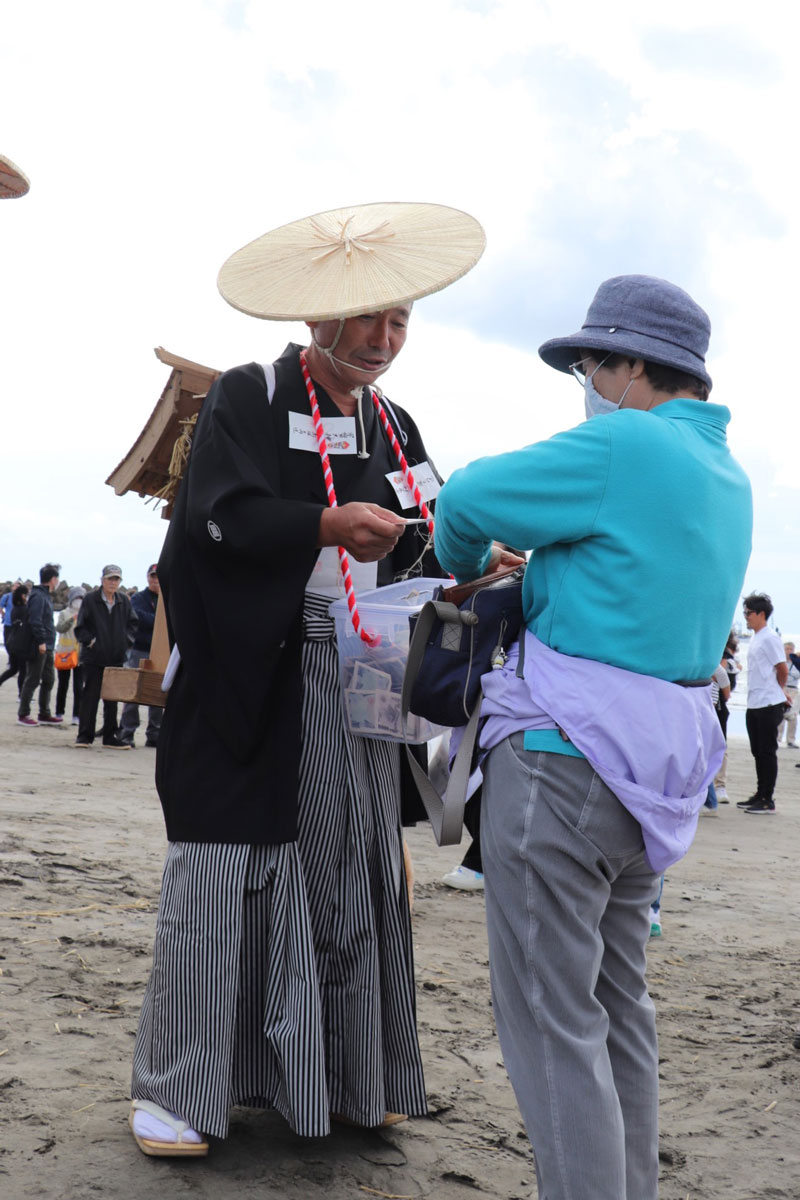 宇賀大神供奉者によるお守りの頒布