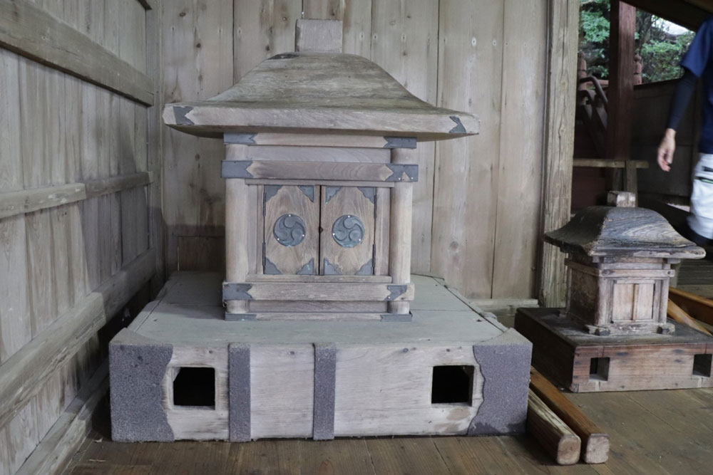 古いテンノウサマ（大人用と子ども用）