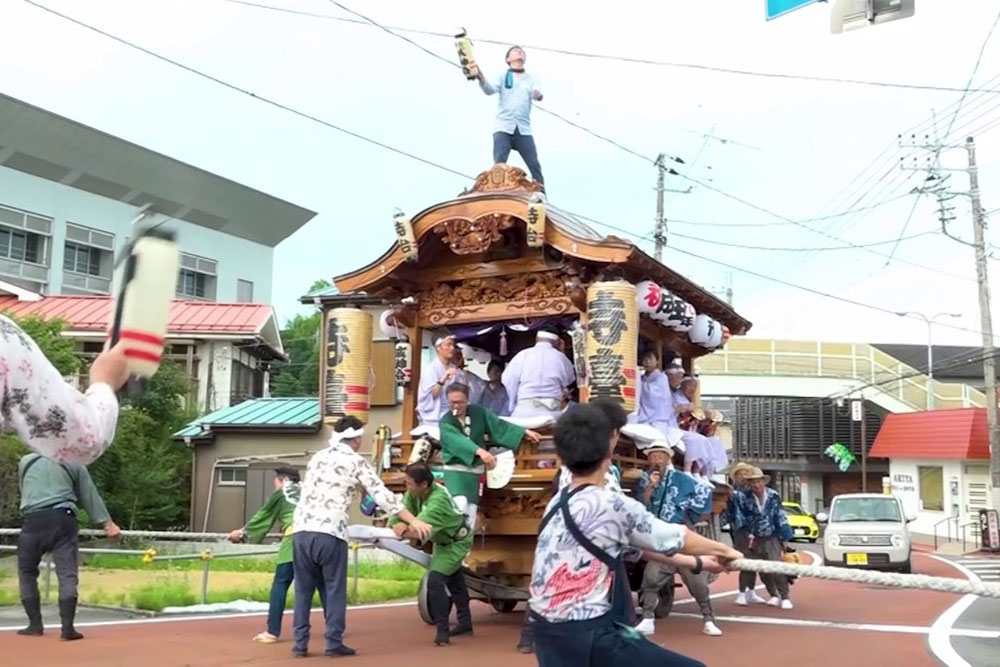 屋台曳き廻し