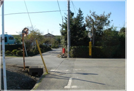 鍵の手十字路