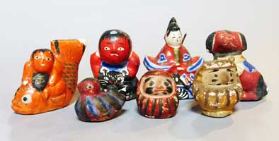 鴻巣の赤物。疫病除けとして飾られる。個人蔵