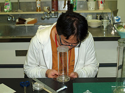 ビンの転倒防止策